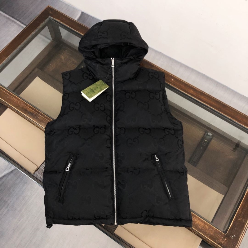 G*u*i down coat